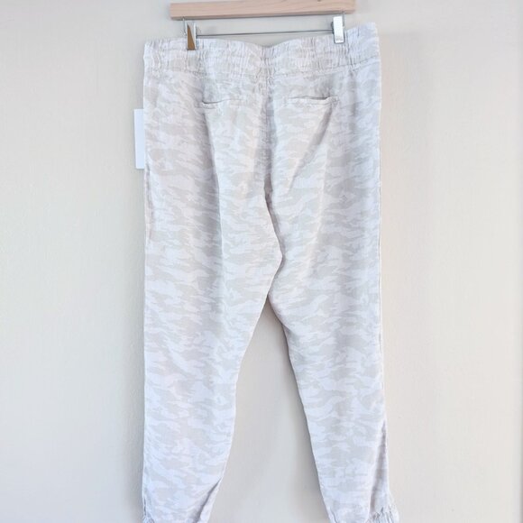 NWT Athleta Light Camo Cabo Tide Linen Jogger Pants Sz 16 Zip Pockets Activewear - Picture 4 of 11